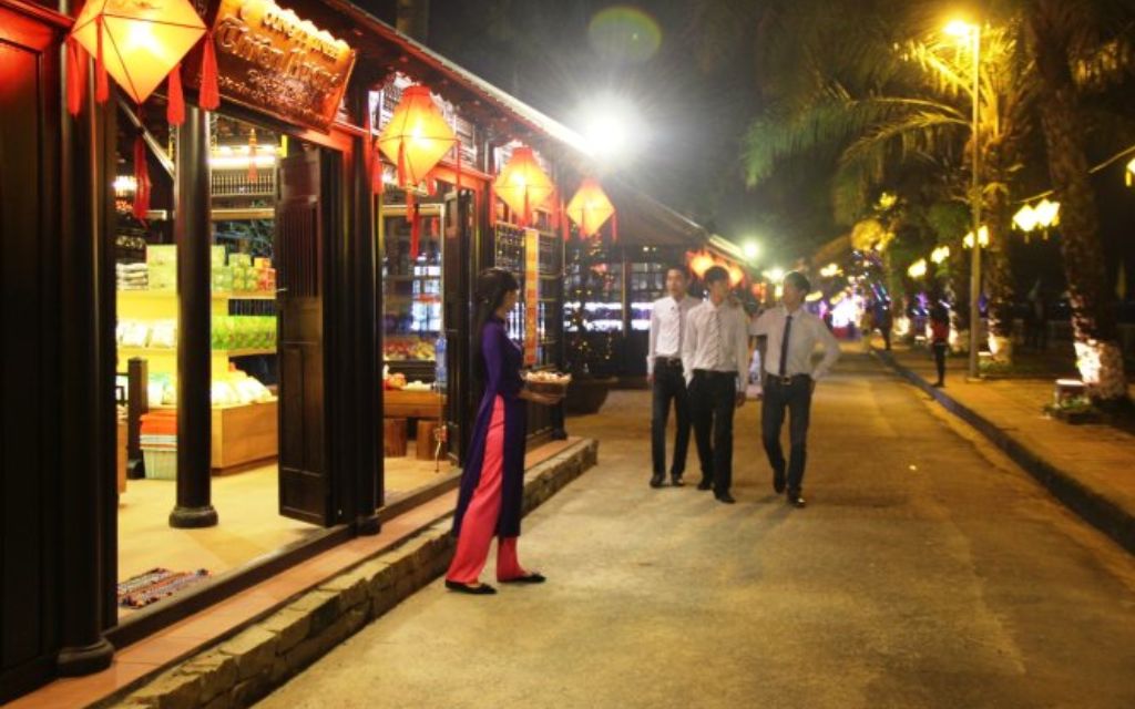 Phố đi bộ Nguyễn Đình Chiểu
