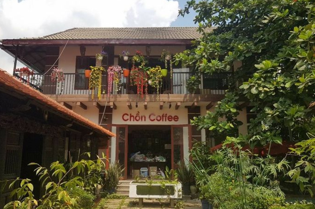 Quán Chồn Coffee trên tuyến Trại Mát – Cầu Đất