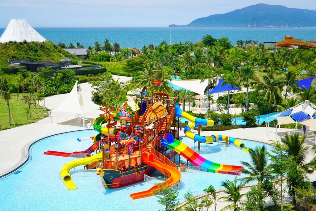 Mikazuki Water Park 365