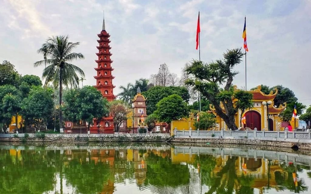 Địa điểm du lịch Hà Nội - Chùa Trấn Quốc 