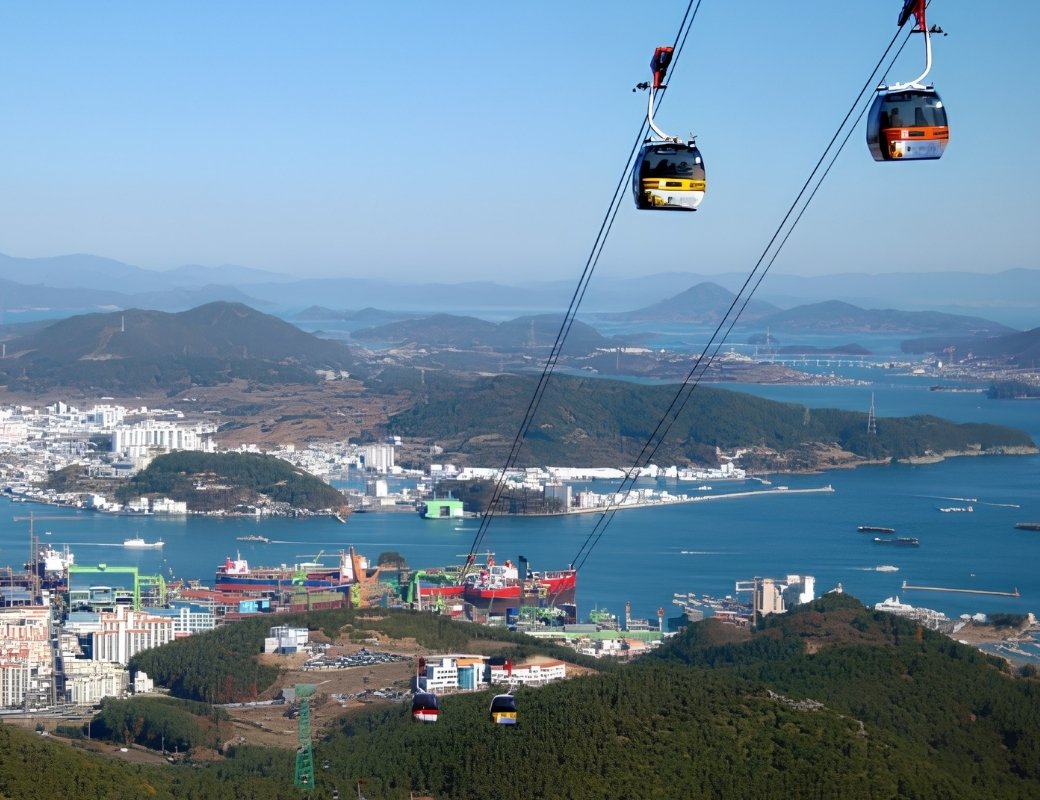 Cáp treo Tongyeong nhìn ra biển và đảo
