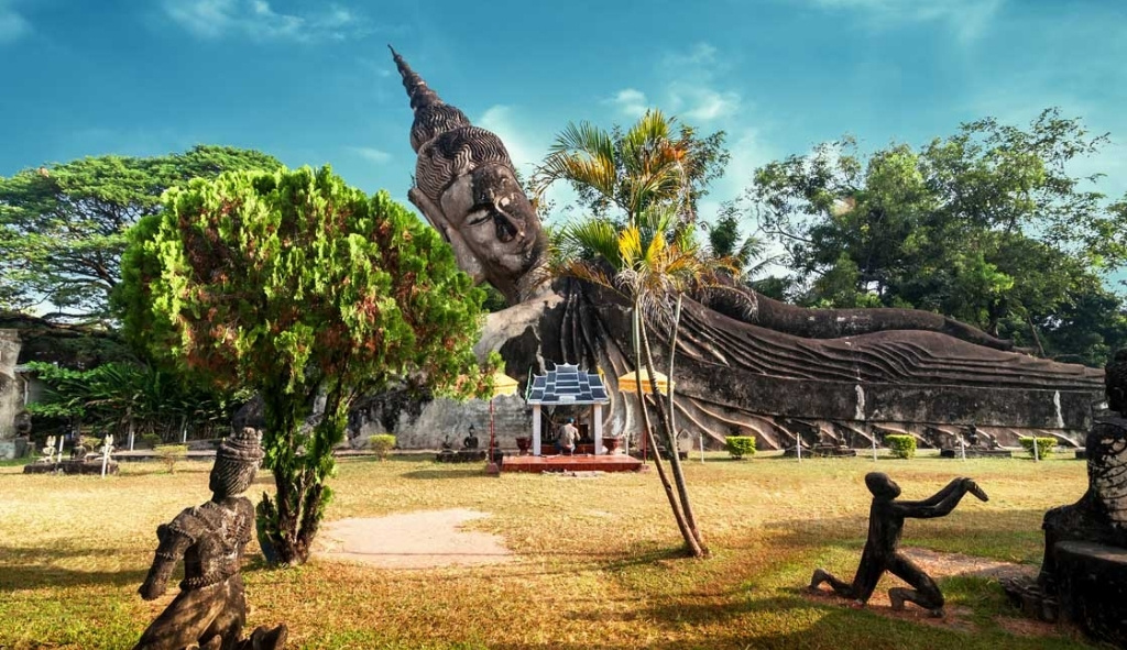 Công viên vườn tượng Phật Wat Xiêng Khuôn