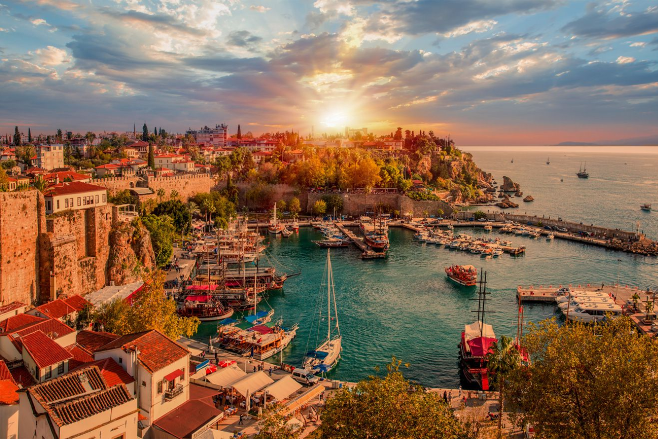 Top 5 địa điểm du lịch mùa hè Thổ Nhĩ Kỳ: Khám phá thiên nhiên và văn hóa quyến rũ