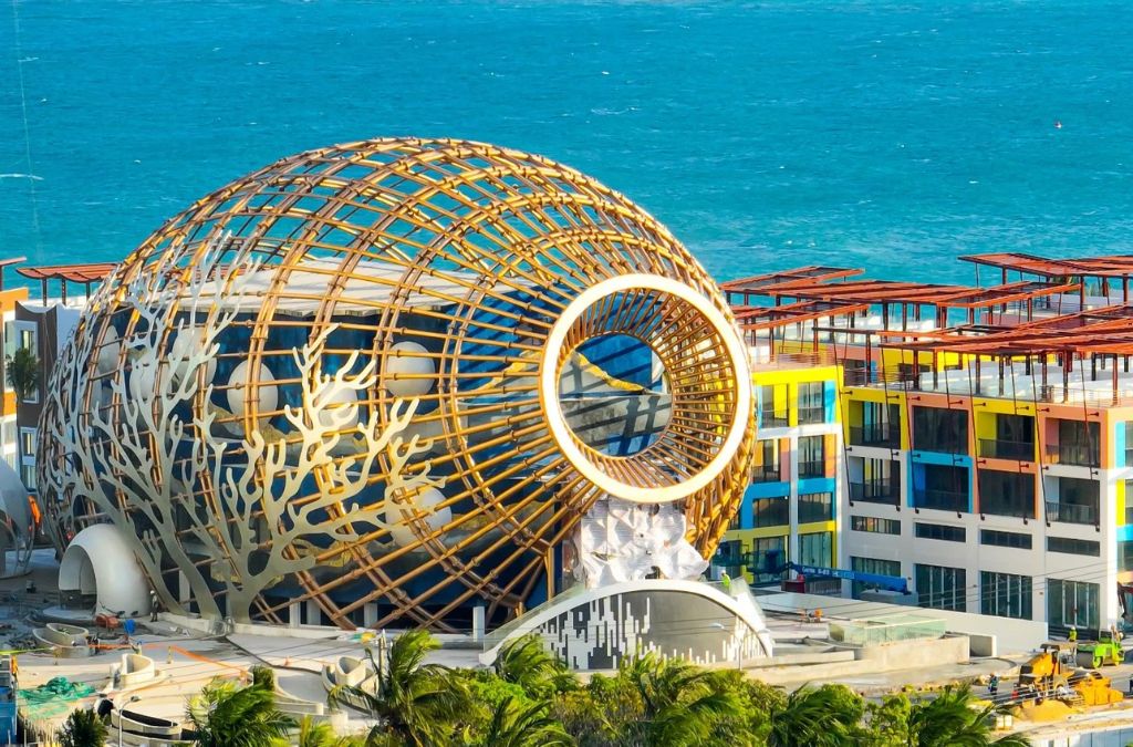 Kiến trúc hình chiếc đó của Nhà hát Đó Nha Trang