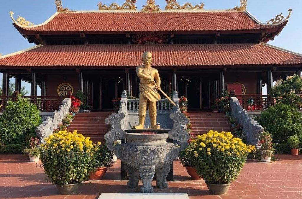 Chính điện Đền thờ Nguyễn Trung Trực tại Phú Quốc