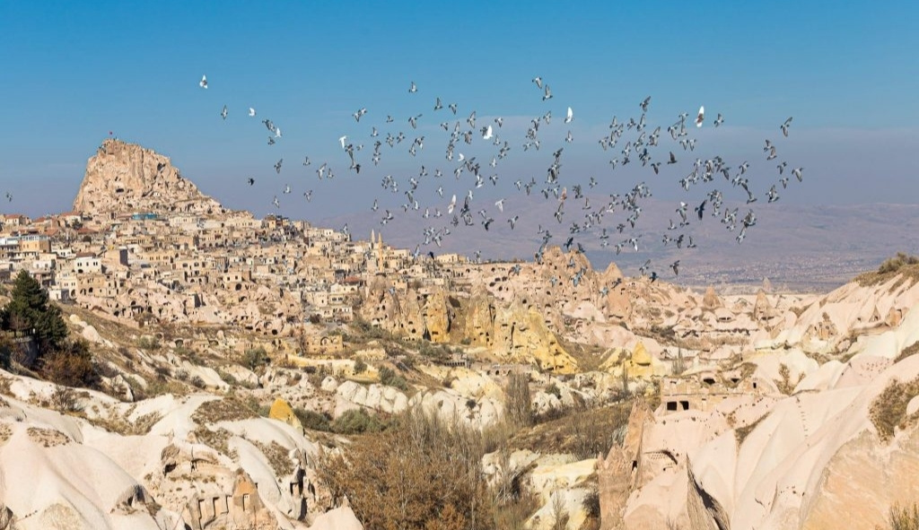 Cảnh quan đá độc đáo tại Thung lũng Bồ Câu ở Cappadocia