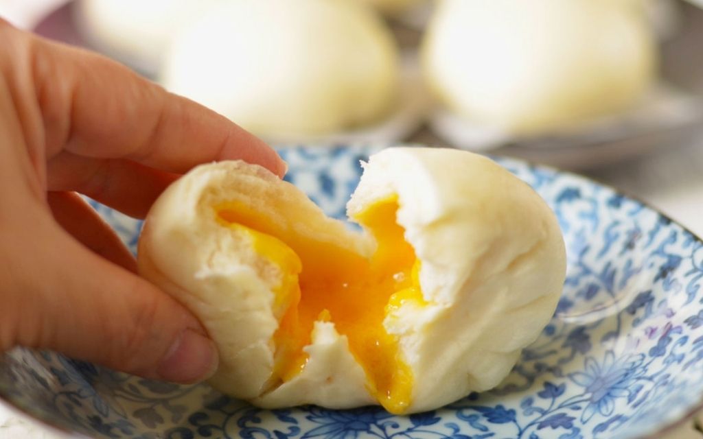Bánh bao kim sa Liu Sha Bao 