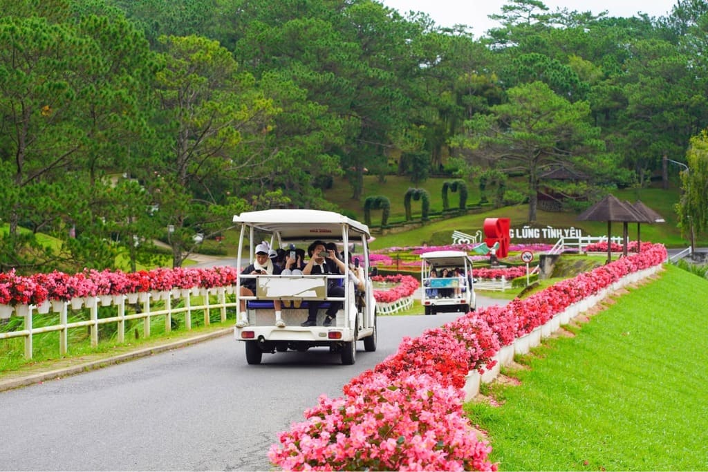 Khung cảnh Thung Lũng Tình Yêu Đà Lạt
