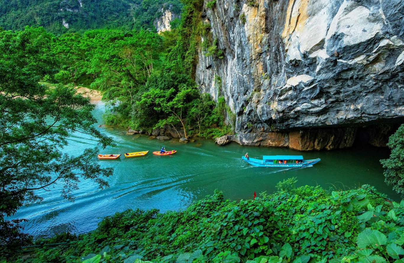 Động Phong Nha Quảng Bình.