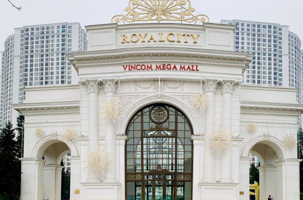 Khu vui chơi trong nhà tại Times City và Royal City