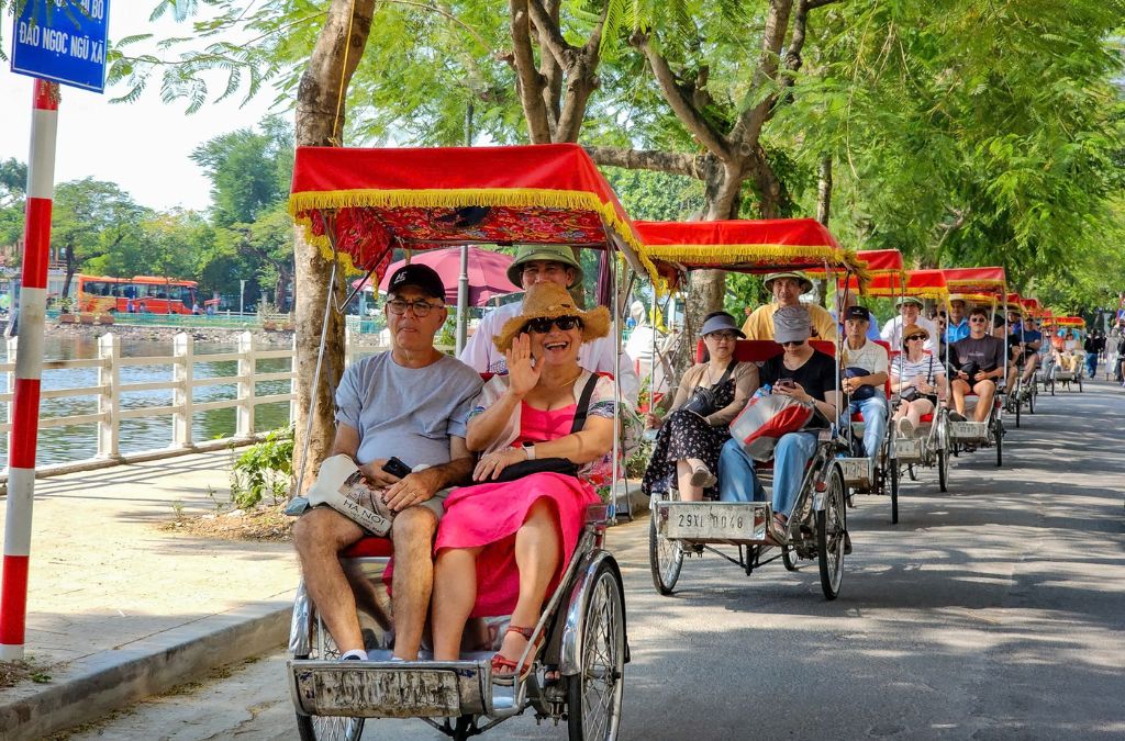 Tham quan Hà Nội dịp 2/9
