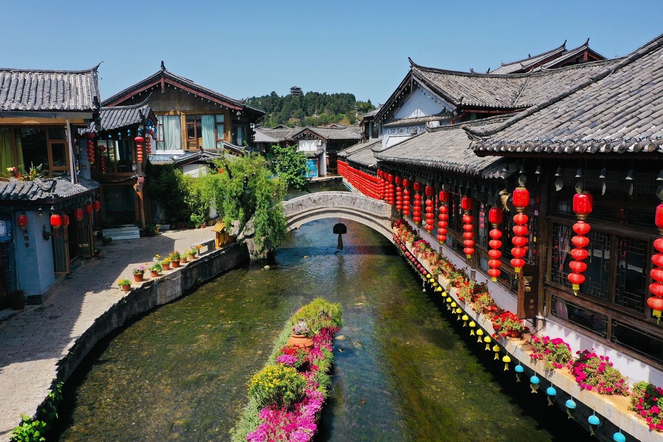 Lệ Giang cổ trấn