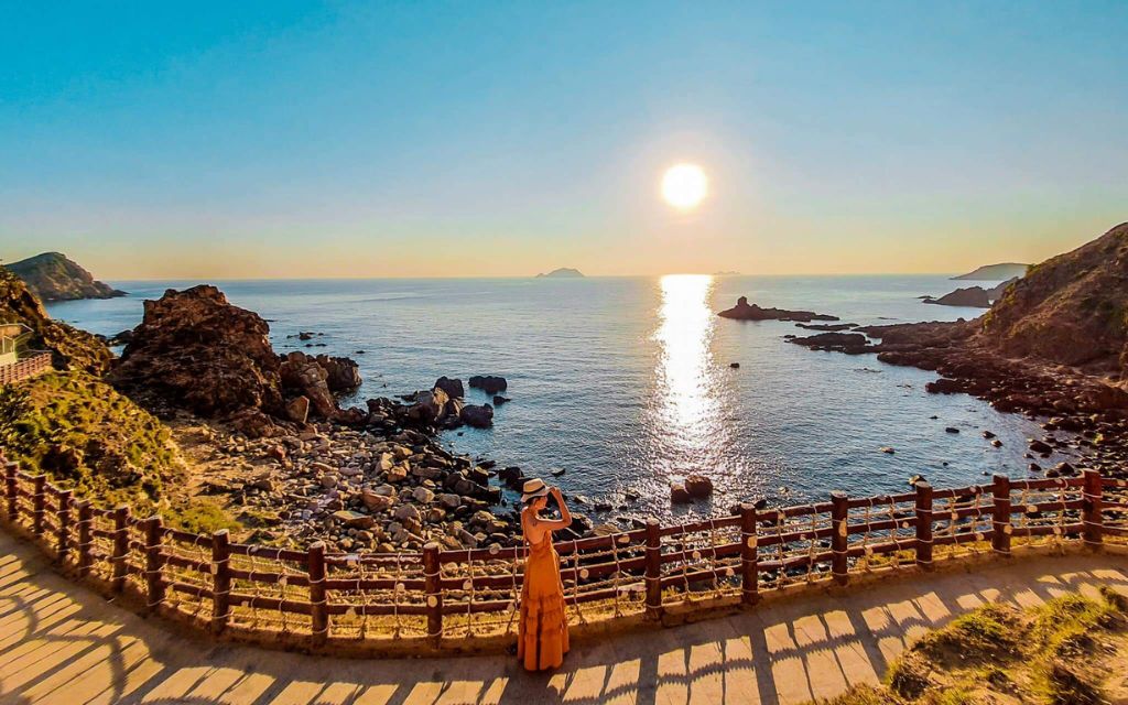 Khung giờ đẹp tại Eo Gió