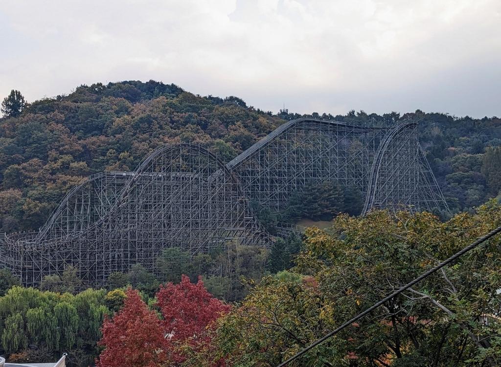 Tàu lượn T-Express Everland