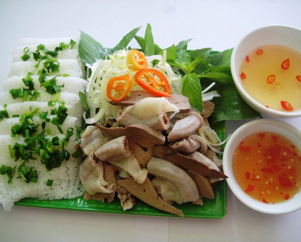 Bánh hỏi lòng heo Phú Yên