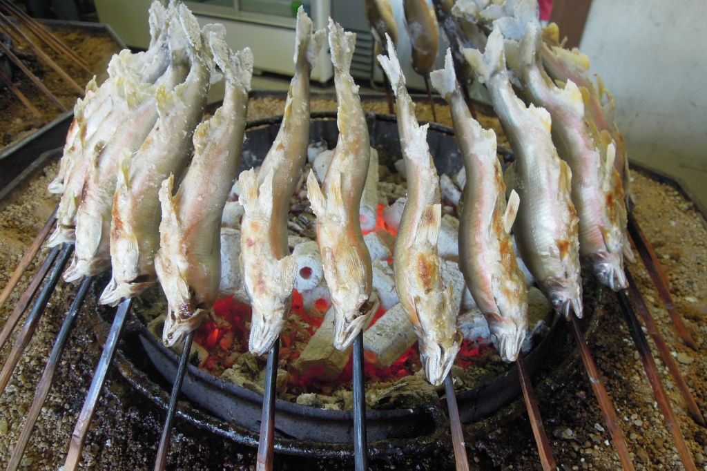 Cá Ayu nướng Gifu