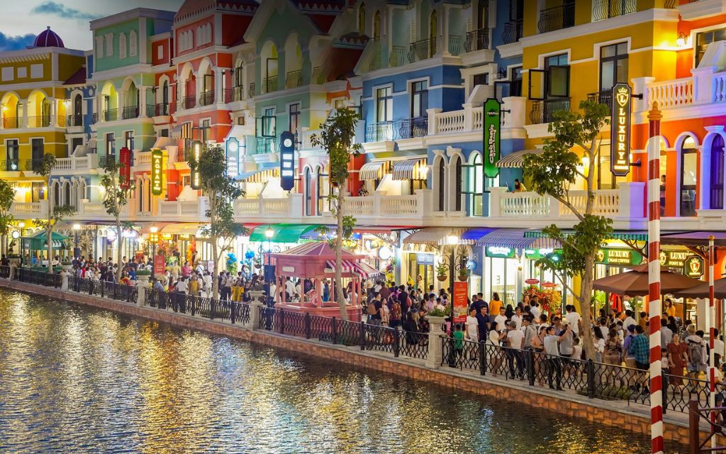 Khu phố thương mại tại Grand World Phú Quốc
