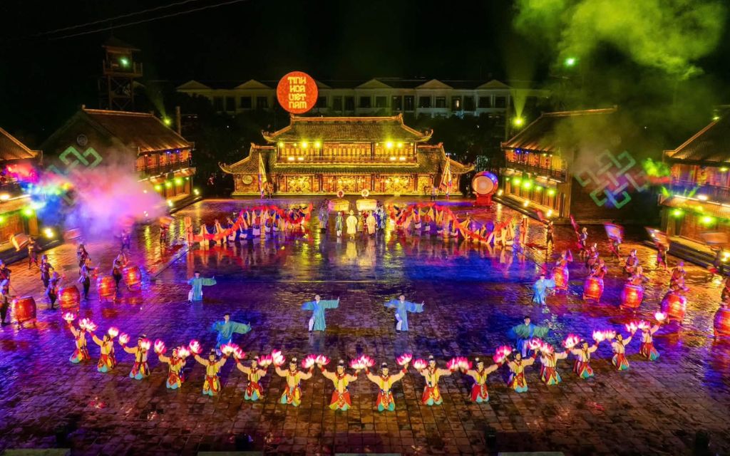 Show “Tinh Hoa Việt Nam” Grand World Phú Quốc