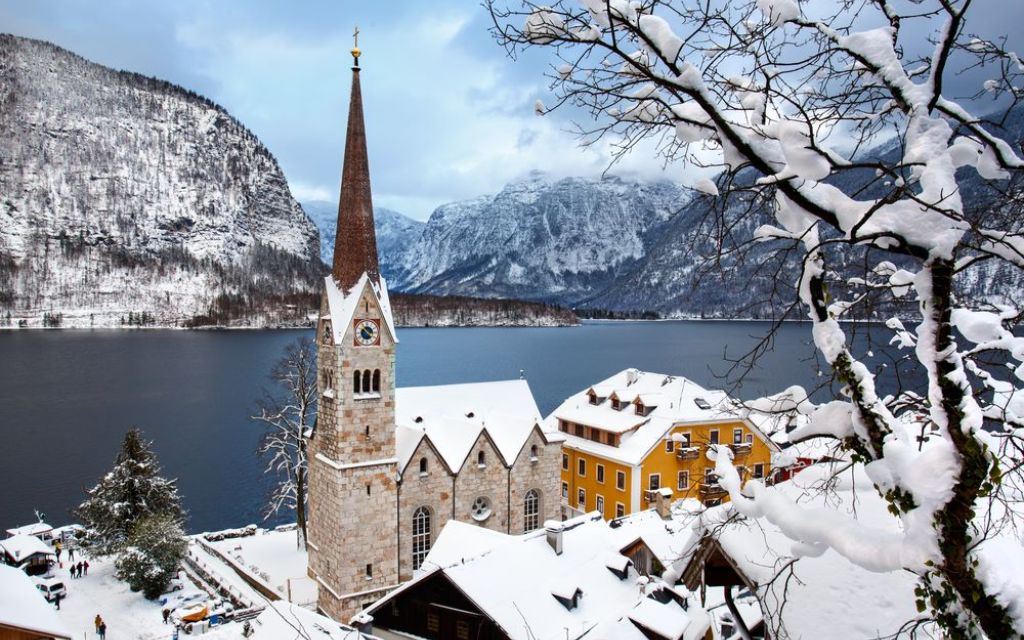 Du lịch làng cổ Hallstatt mùa đông