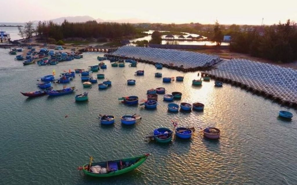 Cảng cá Bình Châu 