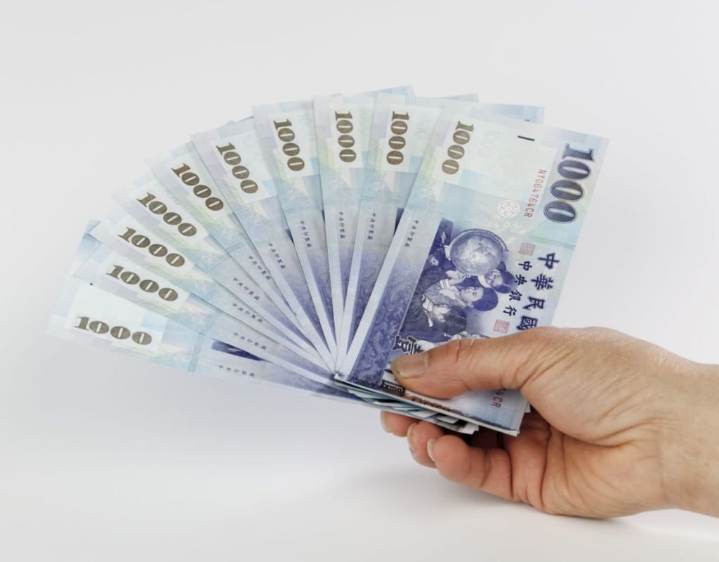 Thanh toán bằng tiền mặt ở Hoa Liên