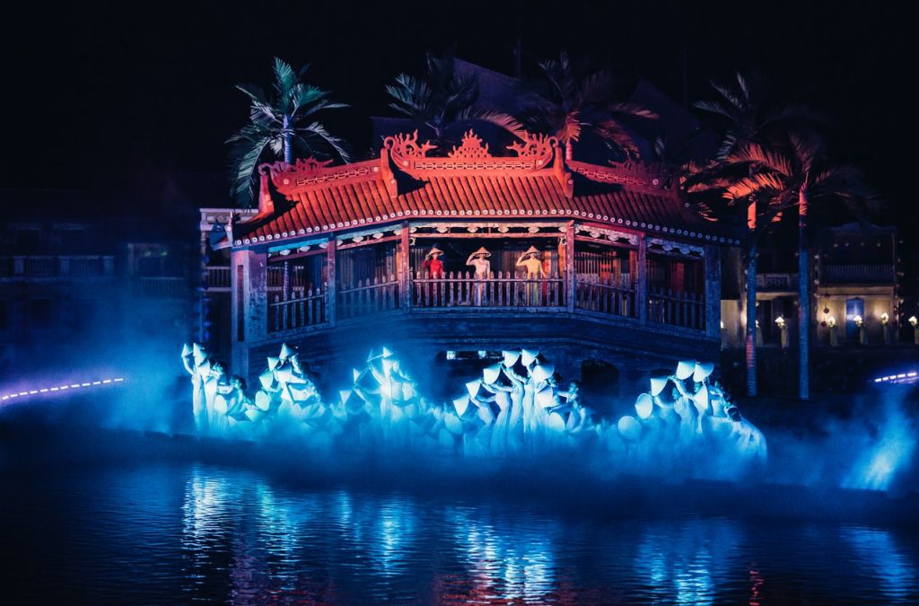 Sân khấu biểu diễn show thực cảnh Ký Ức Hội An về đêm
