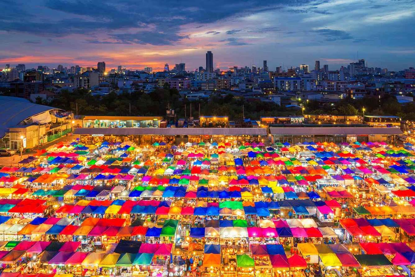 Top 3 khu chợ Bangkok, Thái Lan nổi tiếng và độc đáo nhất