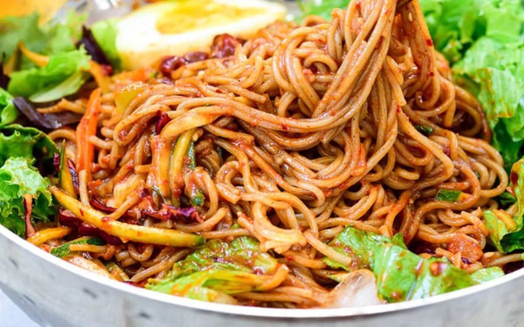 Mì kiều mạch Memil Guksu thanh nhẹ đặc trưng ẩm thực Jeju