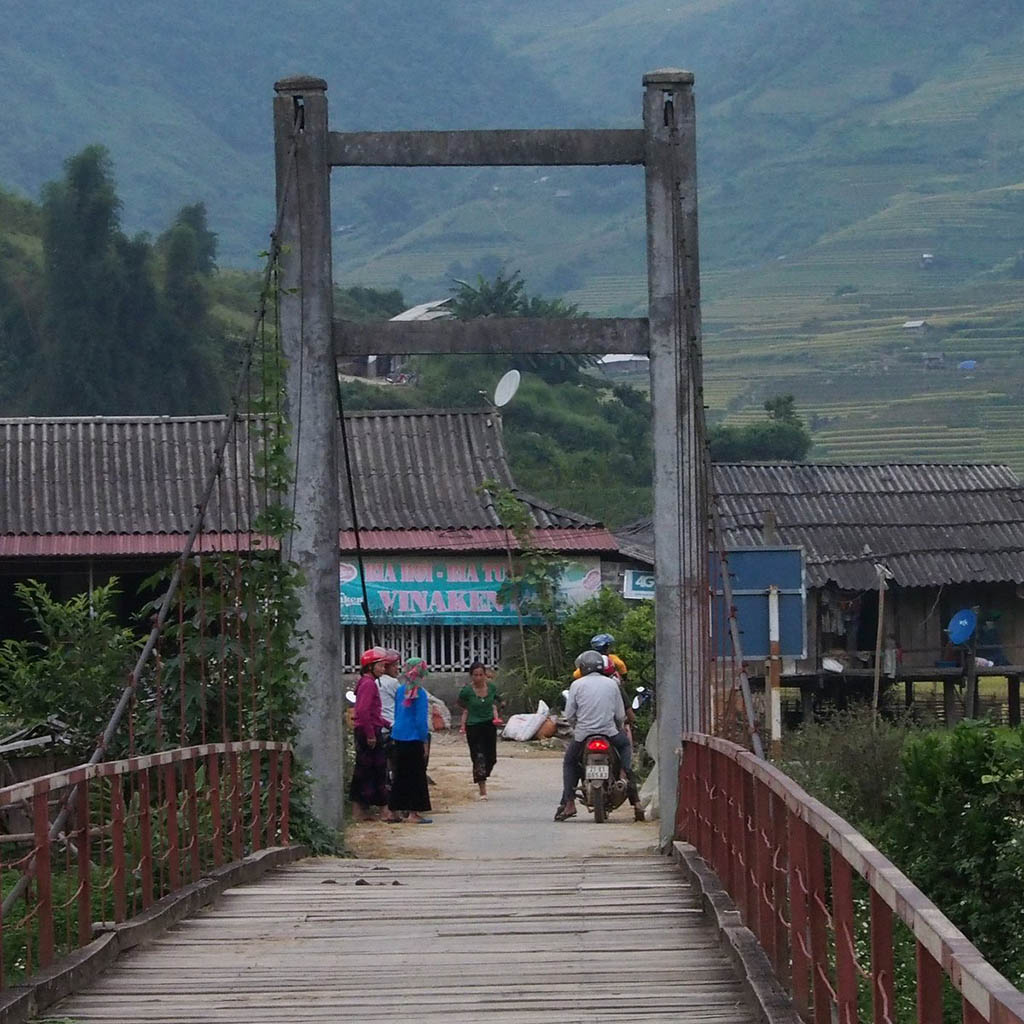 Hướng dẫn di chuyển đến Lìm Mông