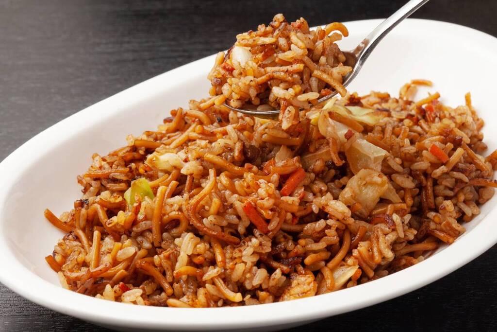 Cơm chiên mì ramen Sobameshi nổi tiếng Kobe