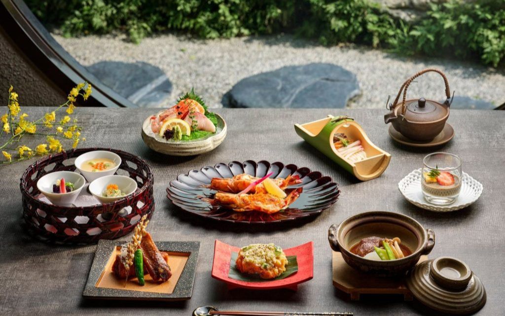 bữa ăn truyền thống kaiseki