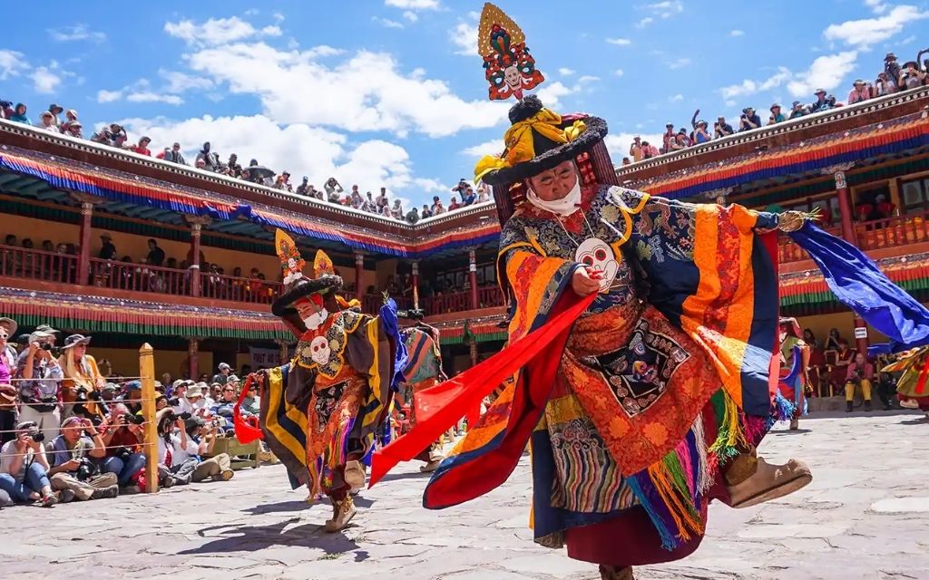 Điệu múa truyền thống tại Ladakh 