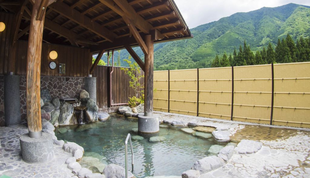 Suối nước nóng Shiramizu-no-yu Oshirakawa