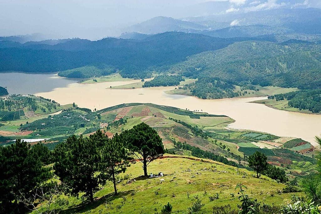 Toàn cảnh Đà Lạt nhìn từ trên đỉnh núi Langbiang