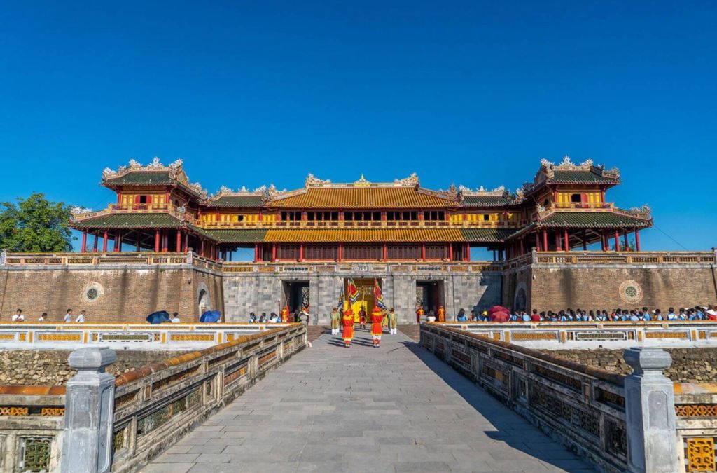 Cổng Ngọ Môn trong Quần thể Di tích Cố đô Huế