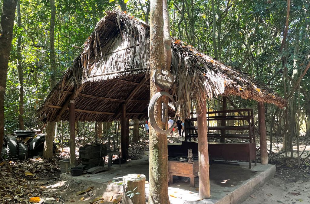 Nhà lá trong khu di tích Địa đạo Củ Chi