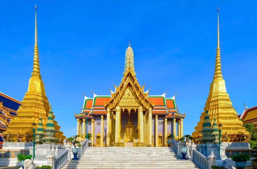 Cung điện Hoàng gia và Chùa Phật Ngọc tại Bangkok