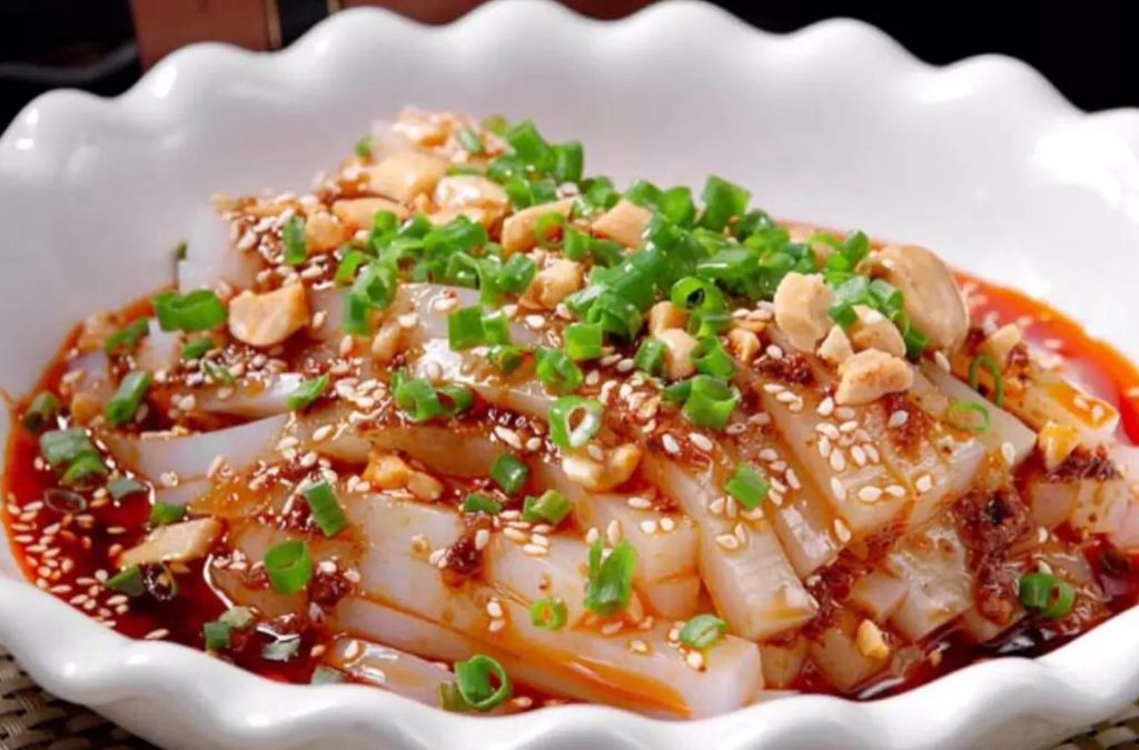 Thạch đậu gà Lệ Giang trộn sốt cay