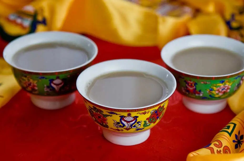 Trà bơ của người Nạp Tây