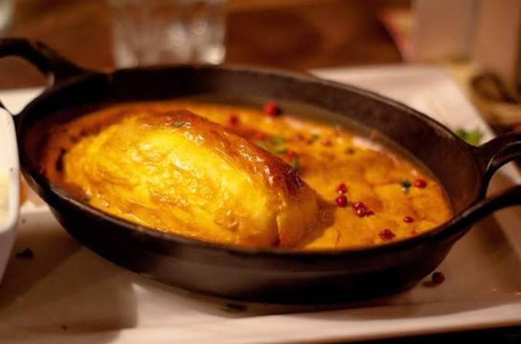 Món Quenelle truyền thống của Lyon