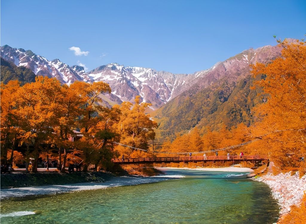 Thung lũng Kamikochi mùa thu