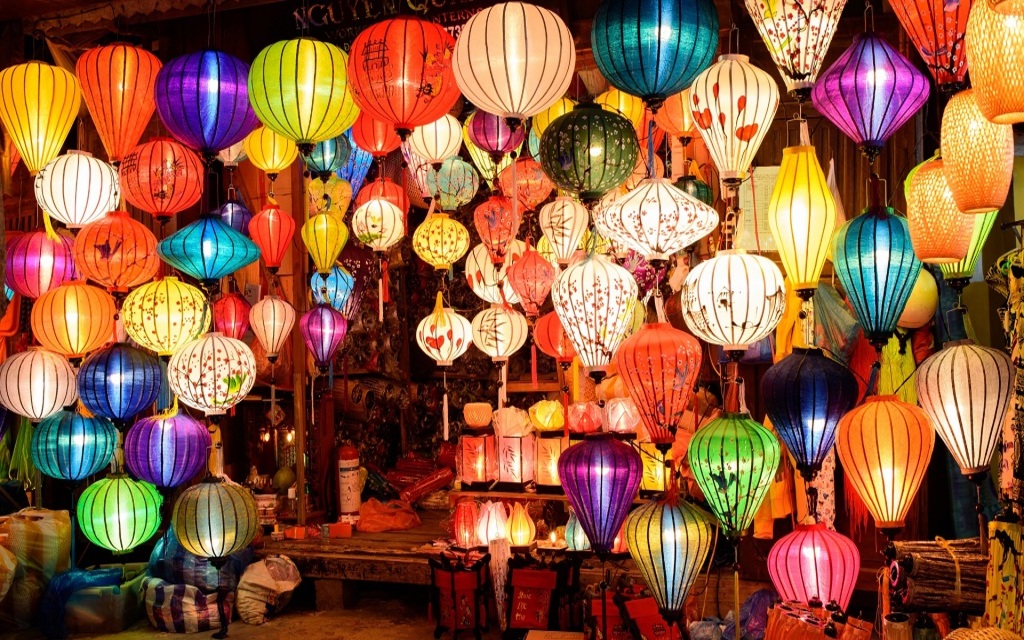 Phố đèn lồng ở Hội An ngày Tết