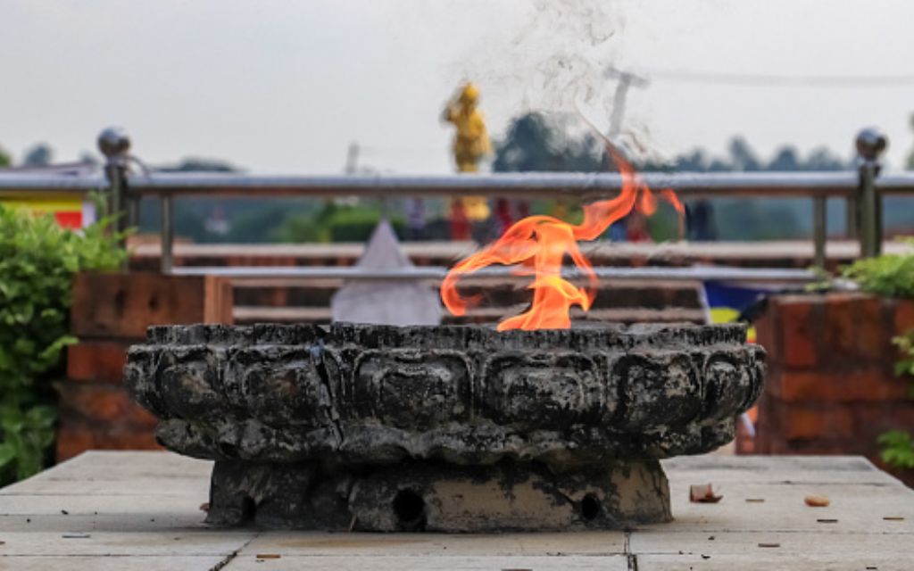 ngọn lửa Hòa bình Vĩnh cửu