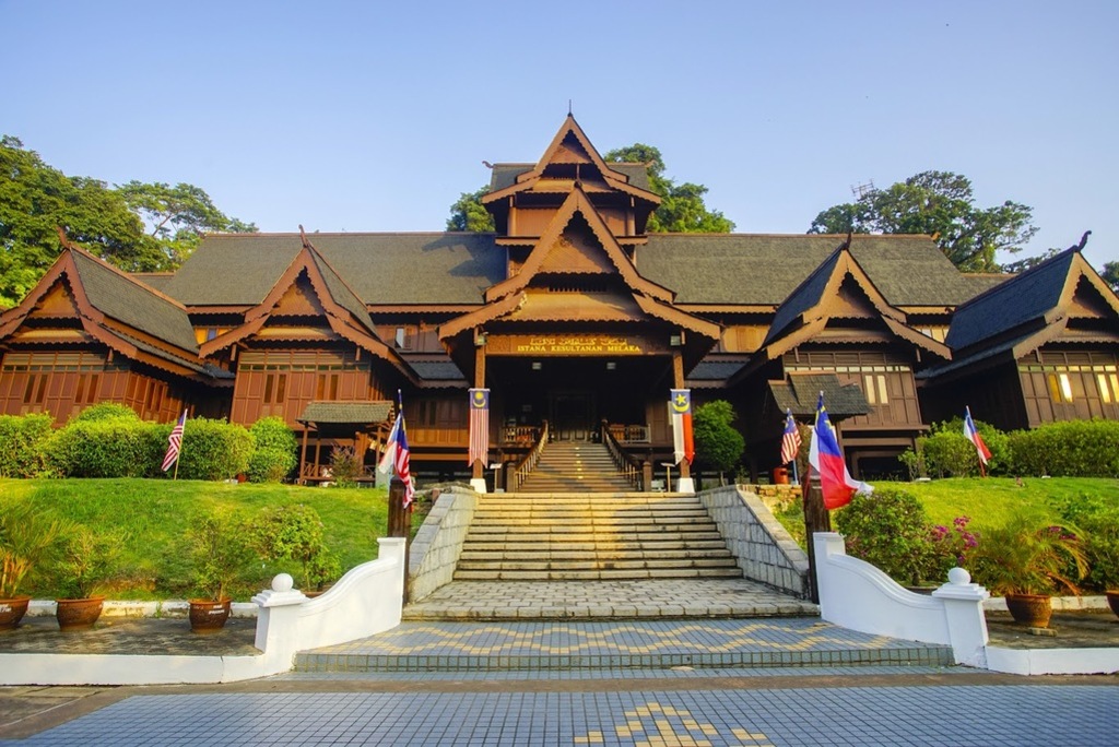 Cung điện vương quốc Sultanate Palace