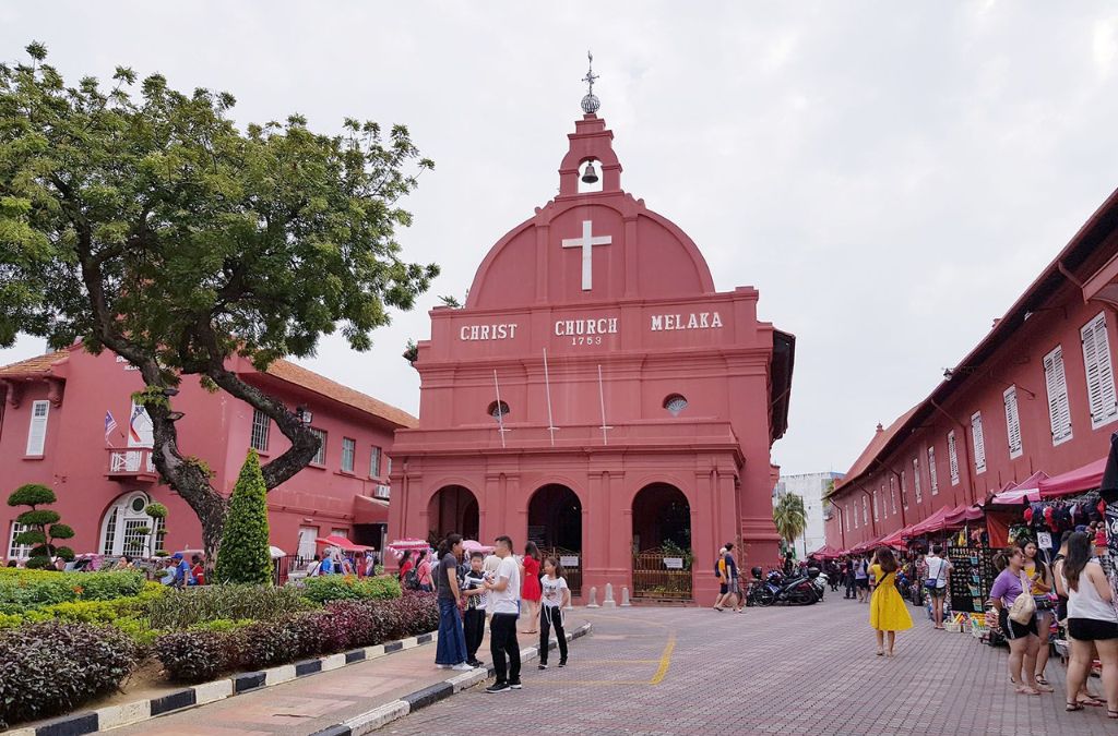 Nhà thờ Christ Church giữa Quảng trường Hà Lan ở Malacca