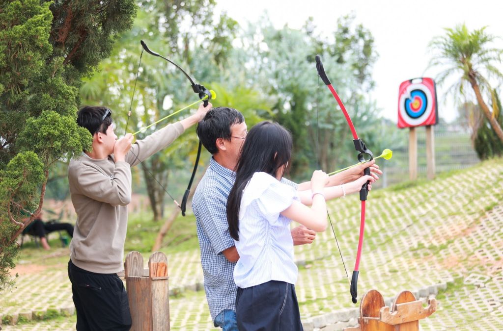 Trải nghiệm bắn cung tại Mongo Land Đà Lạt