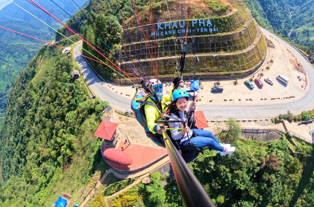 Dù lượn trên đèo Khau Phạ, Mù Cang Chải
