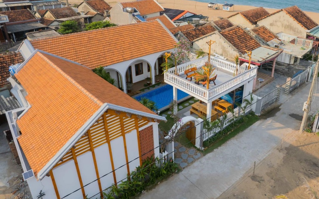 Lưu trú ở Mũi Điện