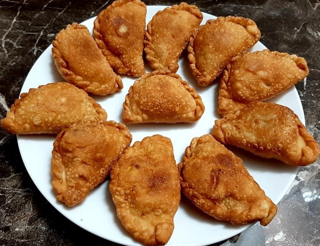 Bánh quai vạc nhân tôm.