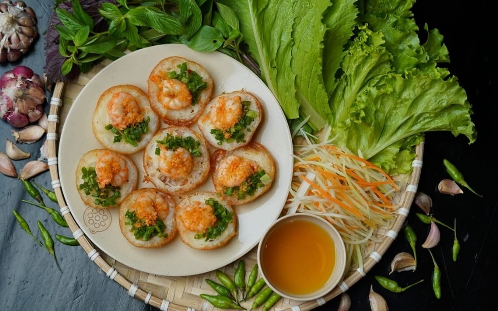 Món bánh khọt tôm nổi tiếng tại Vũng Tàu
